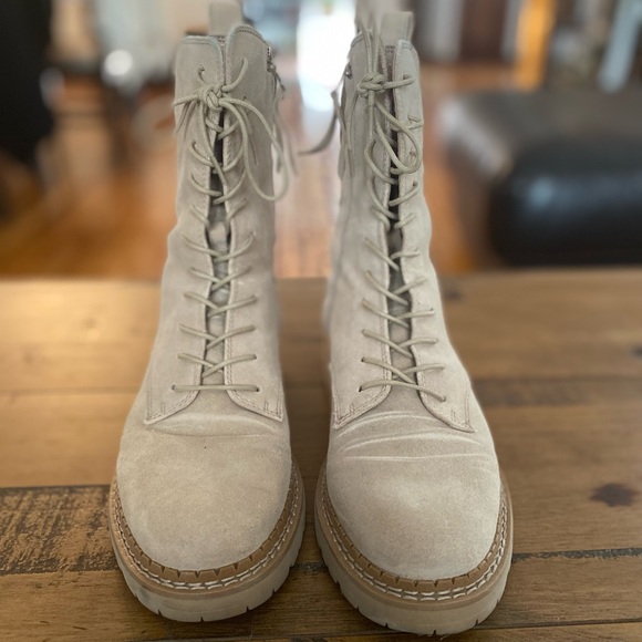 Sam Edelman Lex sesame suede combat boots. Size 6.5. Worn once, great condition - Picture 2 of 4